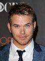 Kellan Lutz  People's Choice Awards 2010