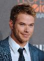 Kellan Lutz  People's Choice Awards 2010