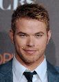 Kellan Lutz  People's Choice Awards 2010