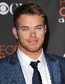 Kellan Lutz  People's Choice Awards 2010